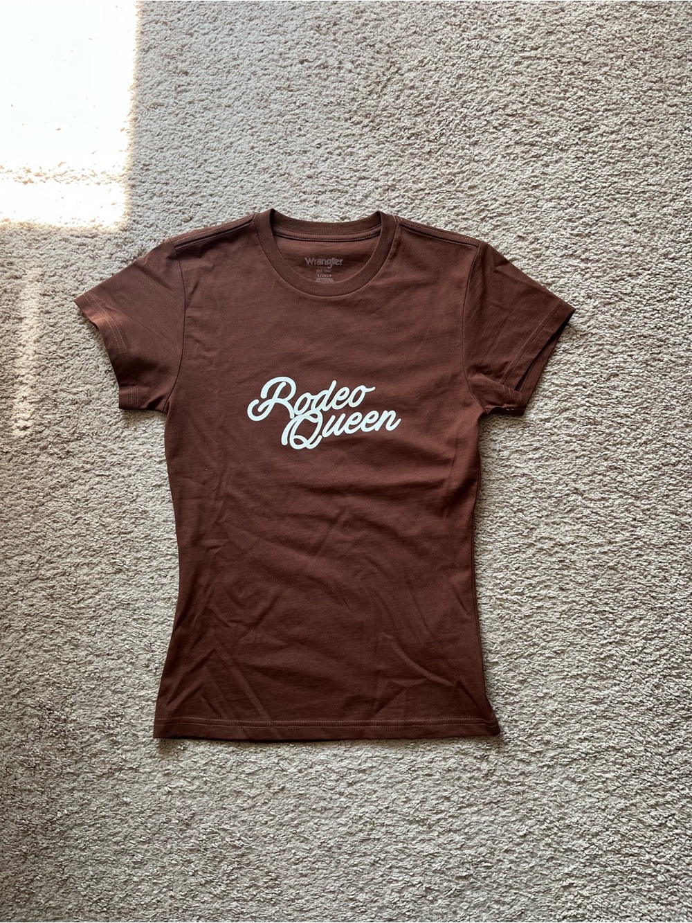 Wrangler Snug Fit Rodeo Queen Women's Brown Graphic Tee